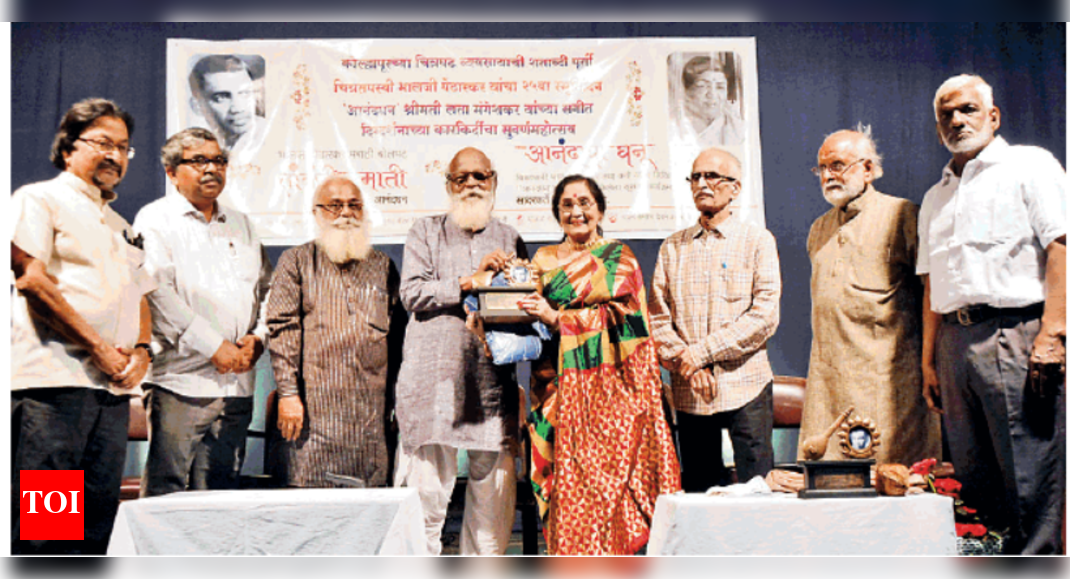 Marathi actress Asha Kale receives Bhalji Award Events Movie News