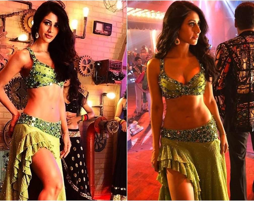 
Dabangg 3: Warina Hussain has officially arrived to steal your hearts with her desi 'thumka's' in 'Munna Badnaam Hua'
