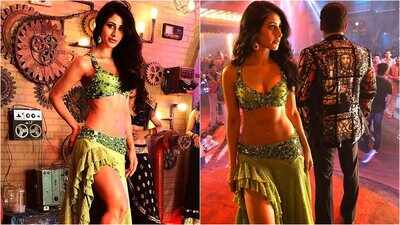 Dabangg 3: Warina Hussain has officially arrived to steal your hearts with her desi 'thumka's' in 'Munna Badnaam Hua'