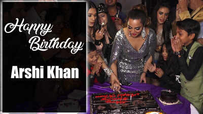 Bigg Boss 11 fame Arshi Khan gets a diamond ring from a fan on birthday