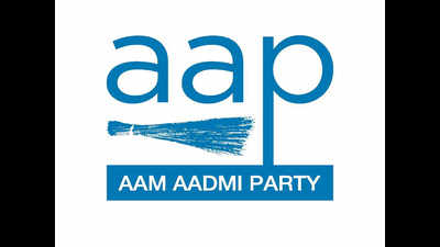 AAP asks disgruntled Congress MLAs to form govt, attracts ridicule