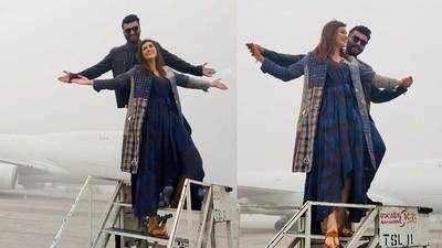 Kriti Sanon and Arjun Kapoor's 'Titanic' pose turns into 'SRK' pose