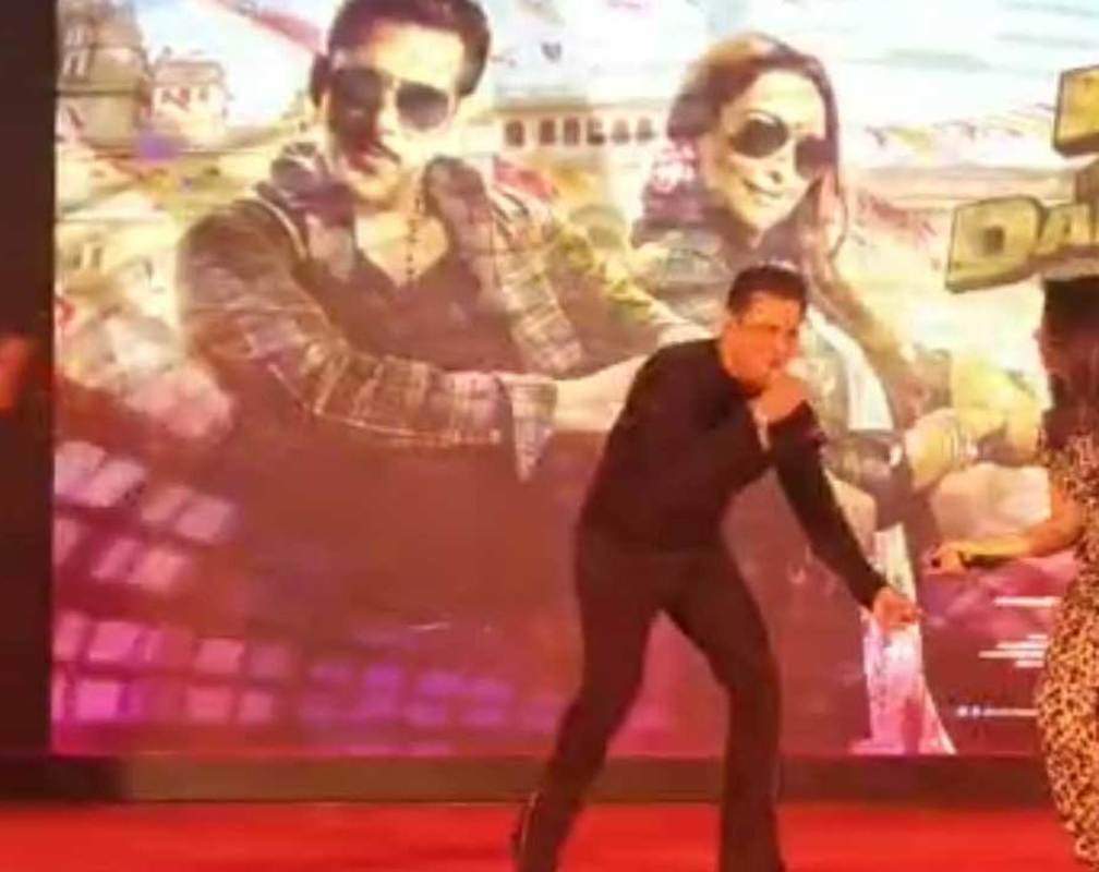 
Dabangg 3: Watch all the fun at Salman Khan’s ‘Munna Badnaam Hua’ song launch
