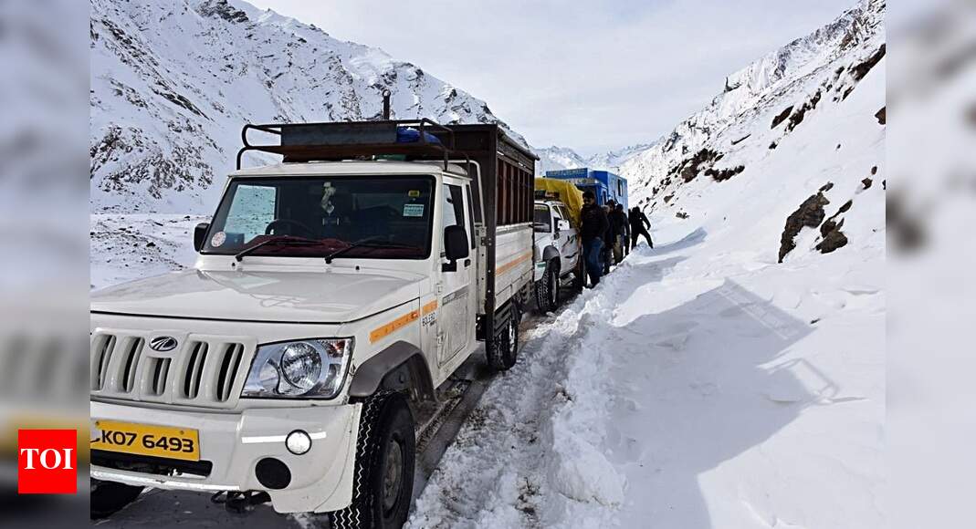 Leh Ladakh temperature today Leh freezes at minus 14.4 as cold