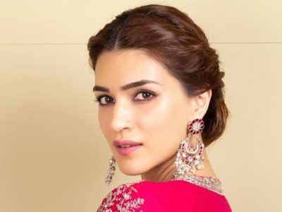 Kriti Sanon's hairstyles are just perfect for Indian wear - Times of India