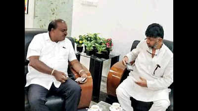 DK Shivakumar-HD Kumaraswamy meet fuels talk of Congress-JD(S) pact after Karnataka bypolls