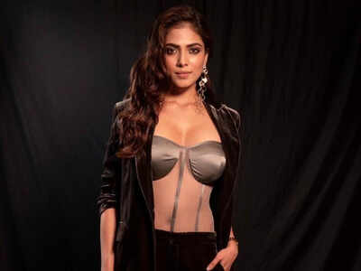 Malavika Mohanan raises the temperature with her latest super-hot pics