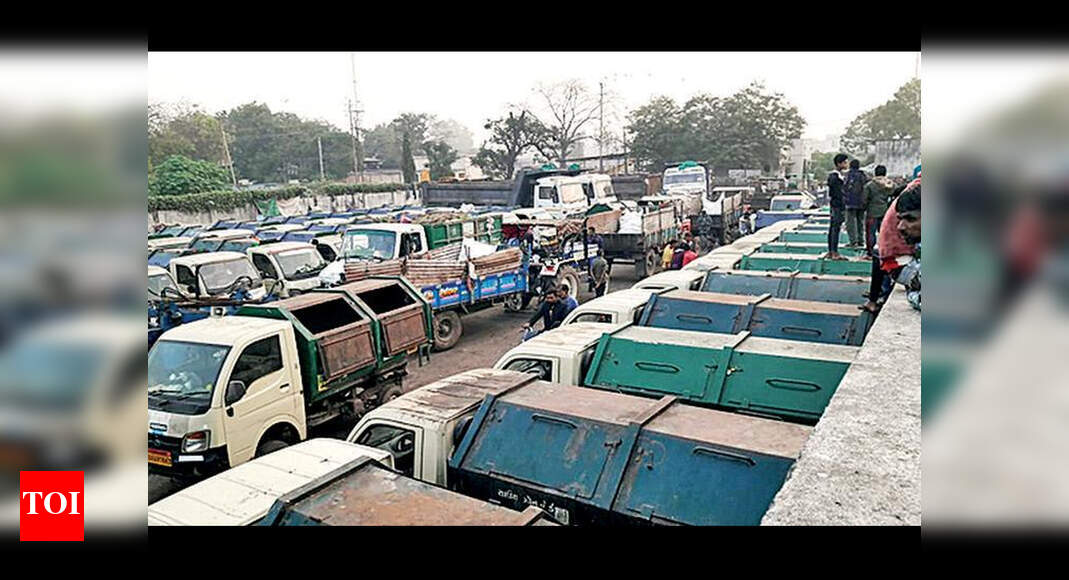 Garbage collection workers threaten strike for salaries Vadodara News