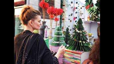 Christmas is here: Delhiites go shopping at German market