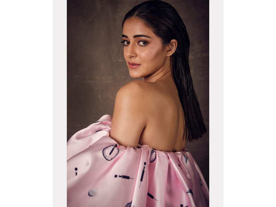 Ananya Panday gives us Barbie vibes with her latest look