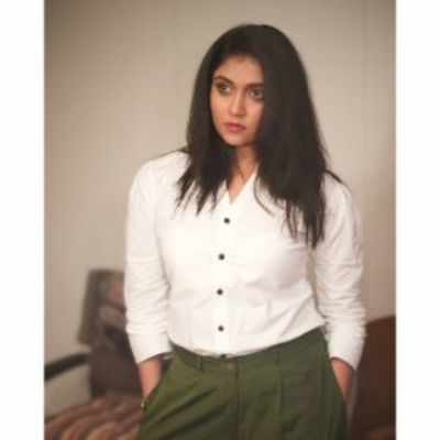 400px x 400px - Rinku Rajguru | undefined Movie News - Times of India