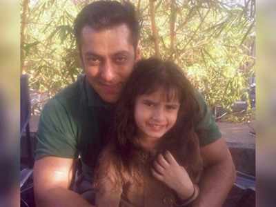 Raveena Tandon shares an adorable picture of Salman Khan with her daughter Rasha Thadani