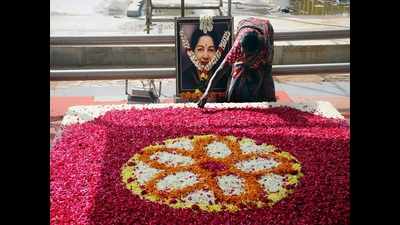 AIADMK observes former Tamil Nadu CM Jayalalithaa's third death anniversary