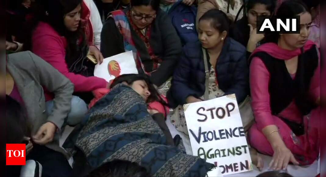 Nirbhaya case DCW chief urges President to reject mercy plea of one of convicts Delhi News