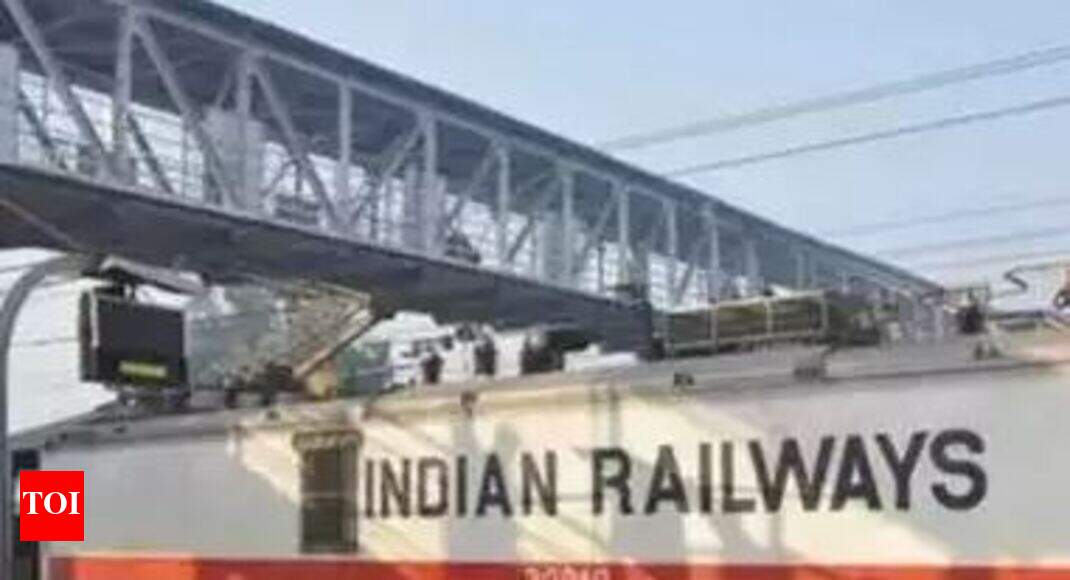 In rare move, rlys prematurely retires 32 officers