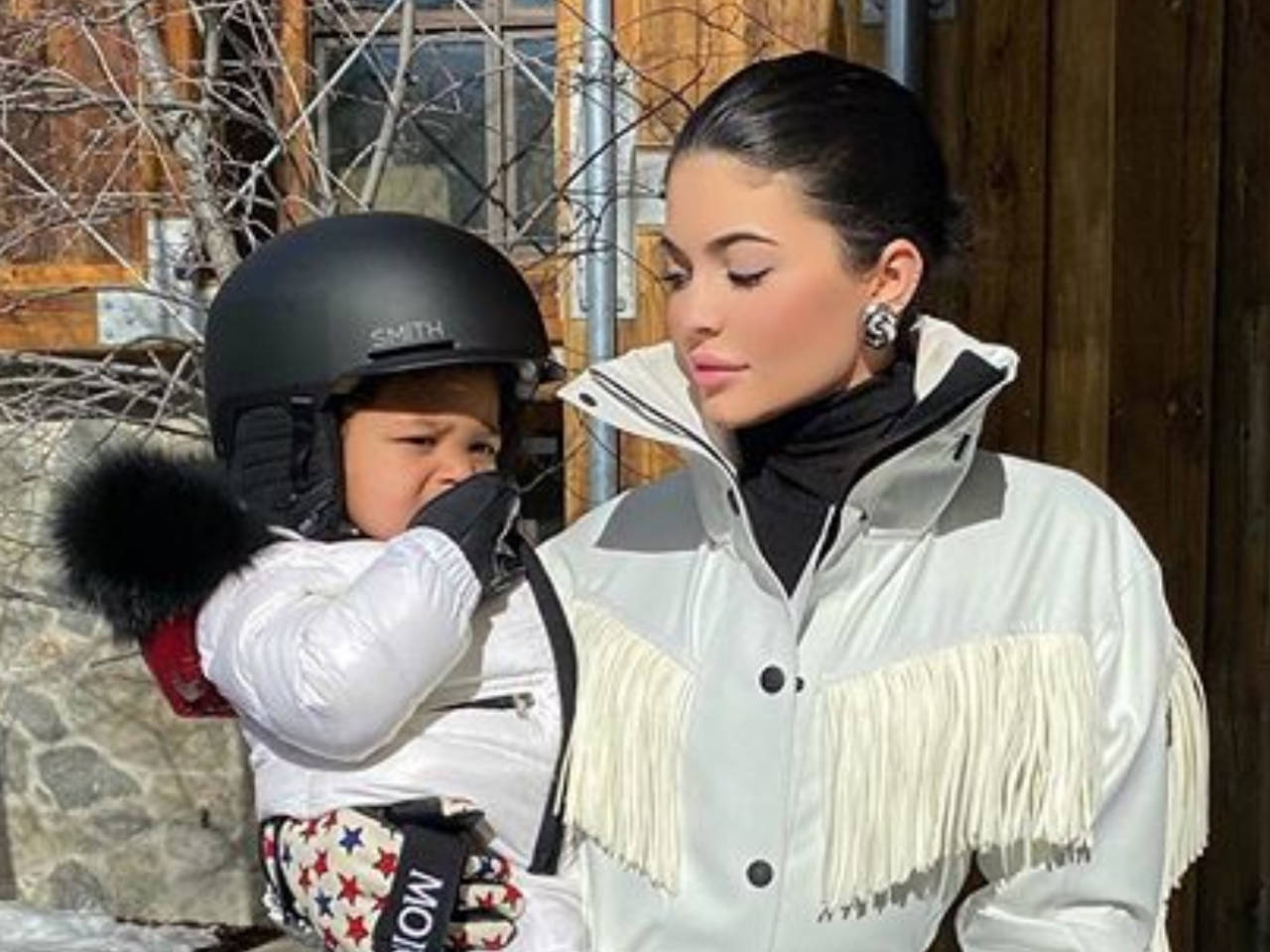 Kylie Jenner shows off her 22-month-old daughter Stormi's snowboarding  skills; see video - Times of India