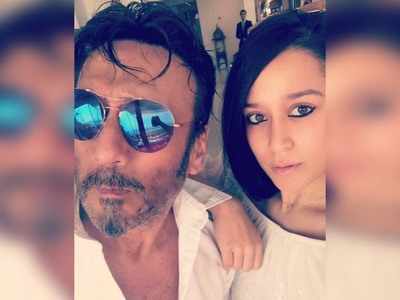 Jackie Shroff shares a picture from his visit to farmers' market; daughter Krishna Shroff finds it cute!