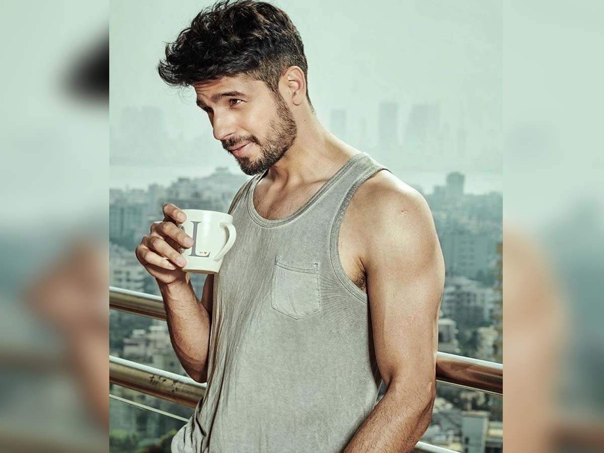 Sidharth Malhotra Shares A Super Cool Picture On His Instagram Captions Sunny Side Up Hindi Movie News Times Of India