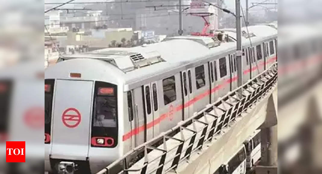 Woman attempts suicide by jumping in front of Delhi Metro train | Delhi ...