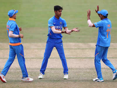 Team bonding exercise: India U-19 cricketers go for 'Tiger Safari'