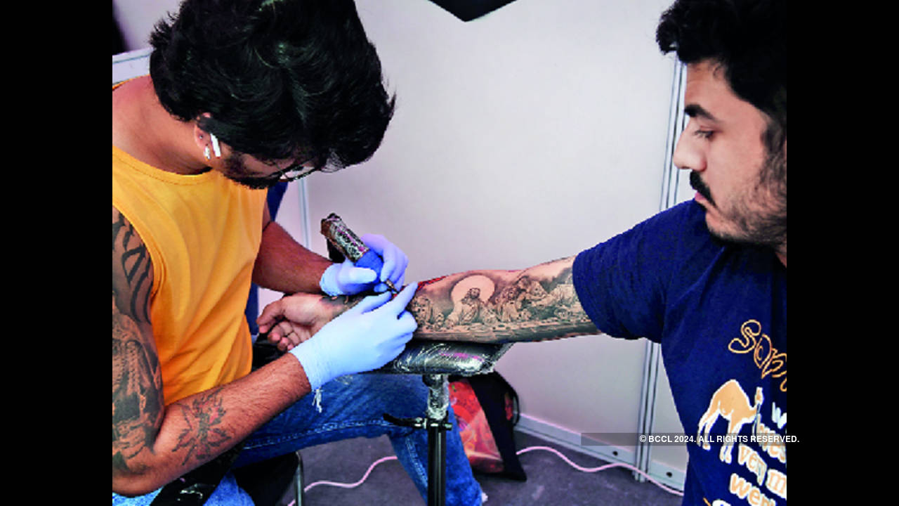 How long does the pain last after you get a tattoo? - Quora