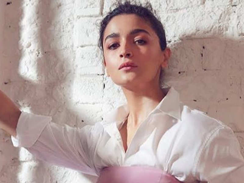 Tuesday Trivia: Did you know Alia Bhatt is the only under 30 actress to