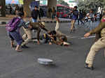 Police resorts to lathicharge as JNU students march towards Rashtrapati Bhavan
