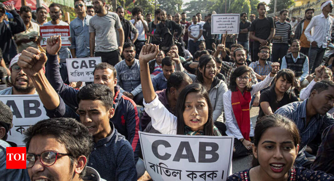 Over 600 artistes, activists, ex-judges oppose CAB