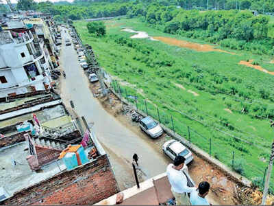 Sukhna choe essay picture