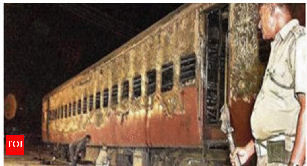 2002 riots: Panel gives clean chit to ex-CM Modi