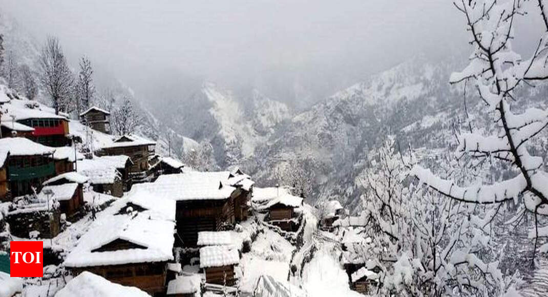 Uttarakhand Met dept issues red alert of very heavy snowfall on