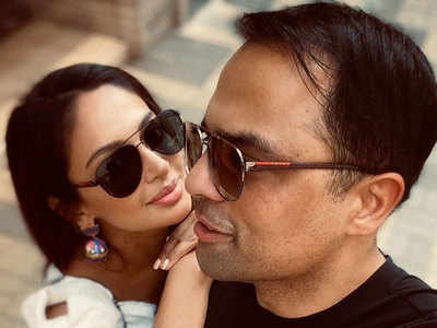 Love is in the air! Rubina Bajwa shares an adorable picture with boyfriend Gurbaksh Singh Chahal