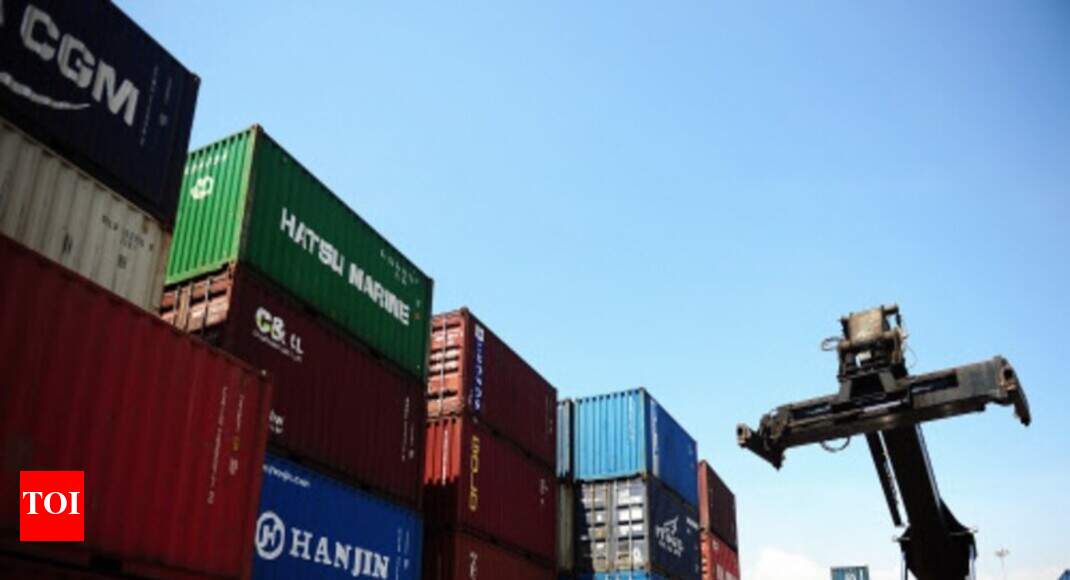 Exports contract for fourth straight month in Nov