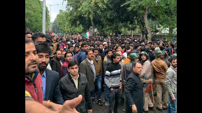 Citizenship Amendment Act: Aligarh administration thwarts attempt of AMU students to take out mega march against the CAB