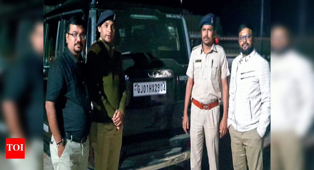 Ahmedabad man gives keys for valet parking, hotel employee