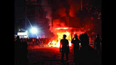 2 police posts, six bikes torched in protest against CAA in Patna