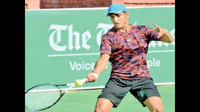 Krishan Hooda, Yuvraj Bharadwaj sail into main draw