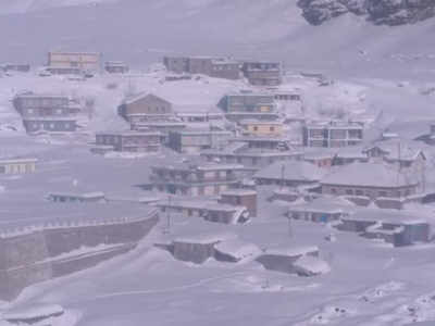 Shimla receives fresh snowfall, Manali, Kufri shiver at sub-zero temperature