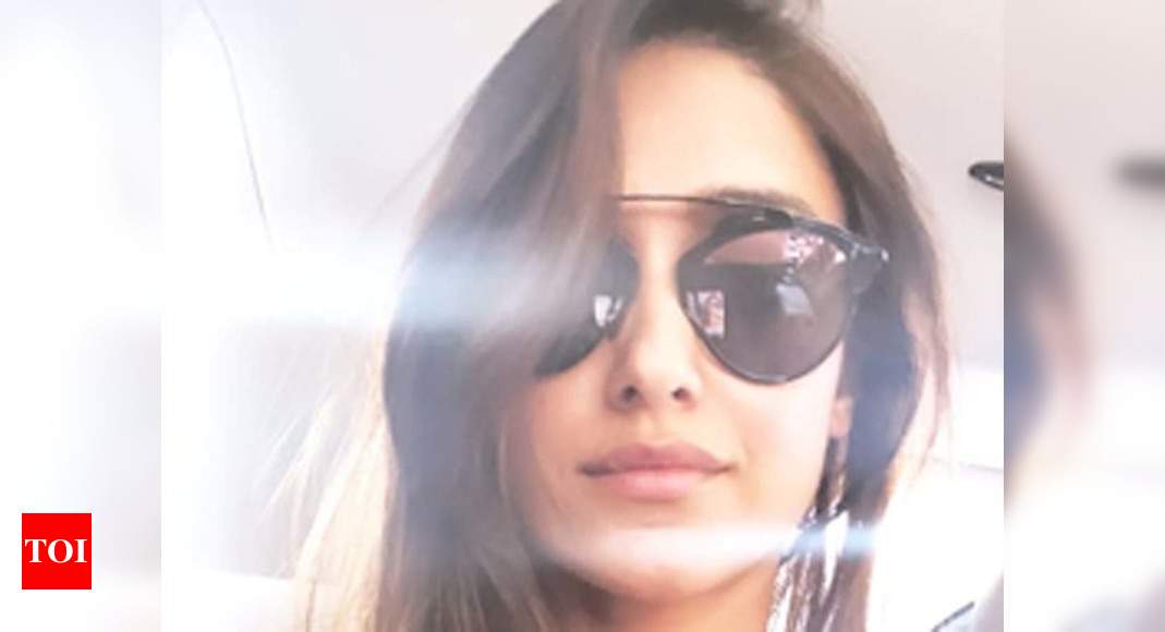 Picture: Ileana D'cruz shares a stunning selfie as she spends her last ...