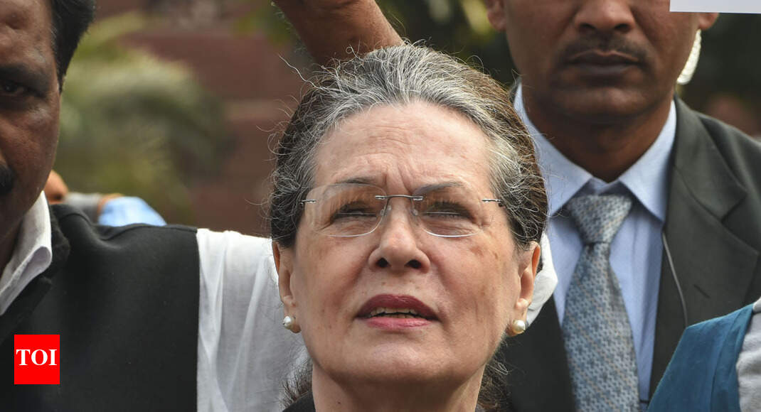 Sonia attacks PM, Amit Shah over CAA violence