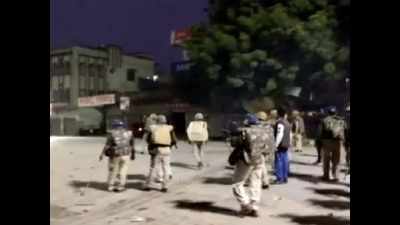 CAA protests: Protesters-police clash in Uttar Pradesh's Mau, internet services suspended