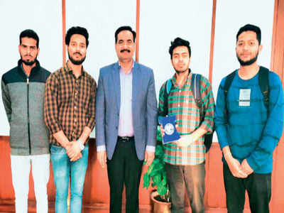 Mohali Students Use Throw Away Plastic, How To Make Plastic Tiles