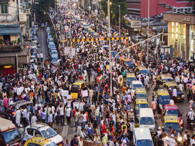 CAB Protest in Mumbai: Mumbaikars thank 500 cops for managing crowds ...