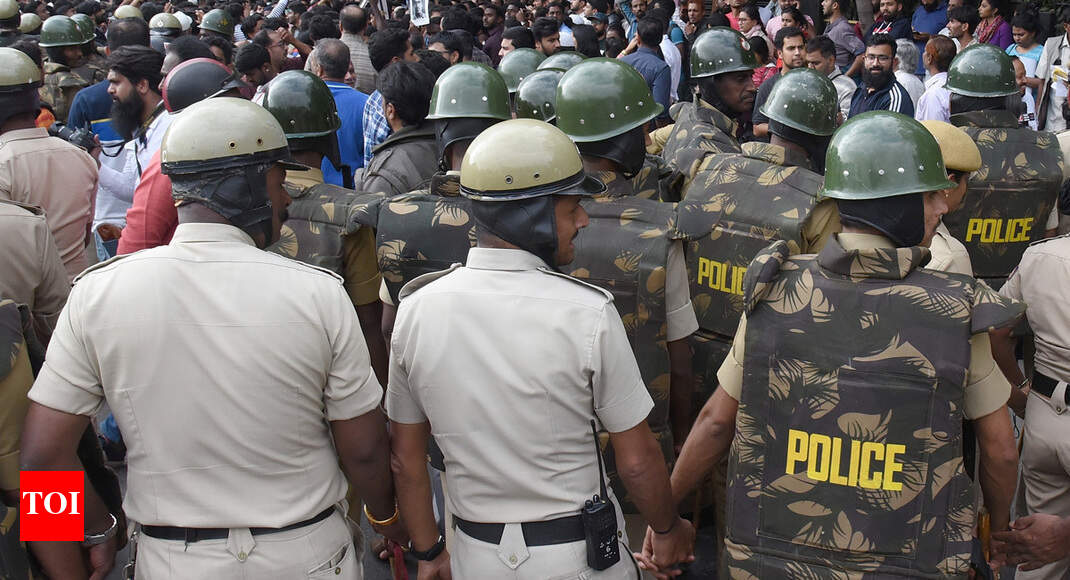 Govt ready to accept suggestions of anti-CAA protesters