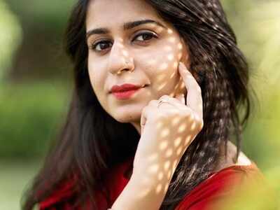 Kinjal Dave takes to social media to flaunt her new desi look