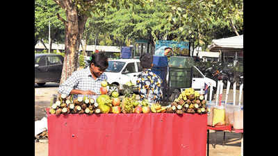 Chandigarh: Civic body earns Rs 20.9 crore from street vendors in 2 years