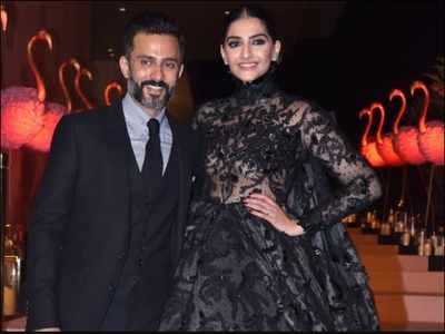 PHOTOS: Sonam Kapoor and hubby Anand Ahuja look exquisite as they were papped twinning in black