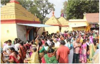 Thousands take part in Renuka Devi's Ambal Yatra