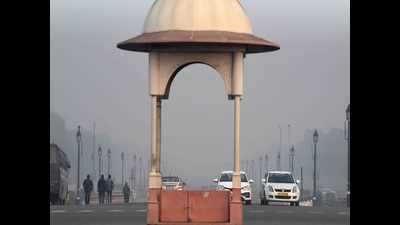 Cold day in Delhi, air quality 'very poor'