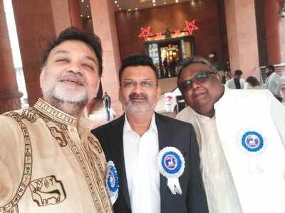 66th National Film Awards: ‘Ek Je Chhilo Raja’ wins Best Bengali Film, Srijit receives award, shares an all-smile selfie